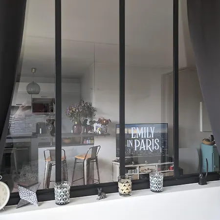 Appartamento Sunny & Quiet On Courtyard 1br Parigi