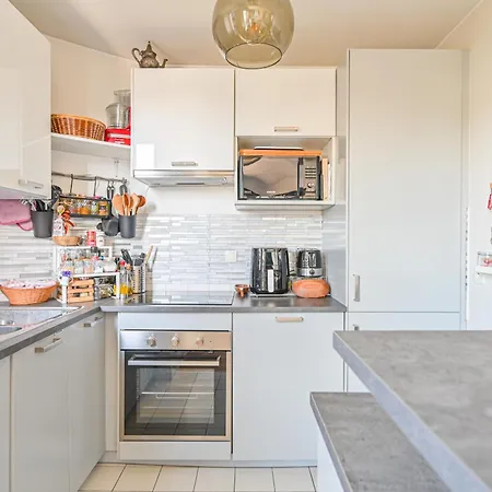 Appartamento Sunny & Quiet On Courtyard 1br Parigi